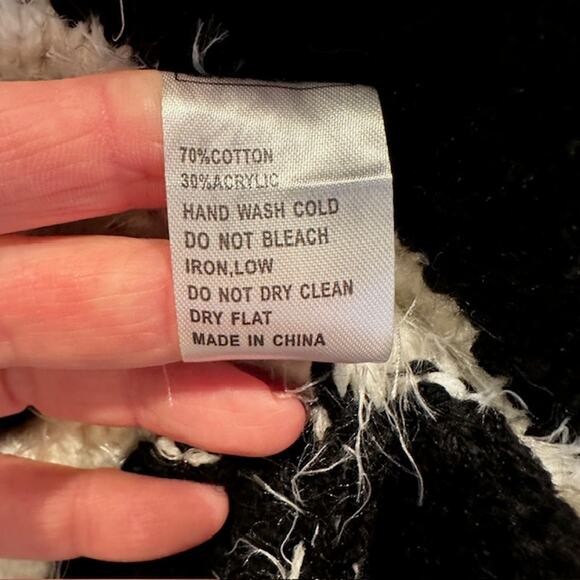 POL Hooded Chunky Eyelash Striped Pullover Sweater Size: Small Black/White - Picture 9 of 10